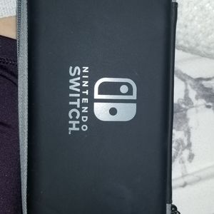 Nintendo switch case, comes with screen protector